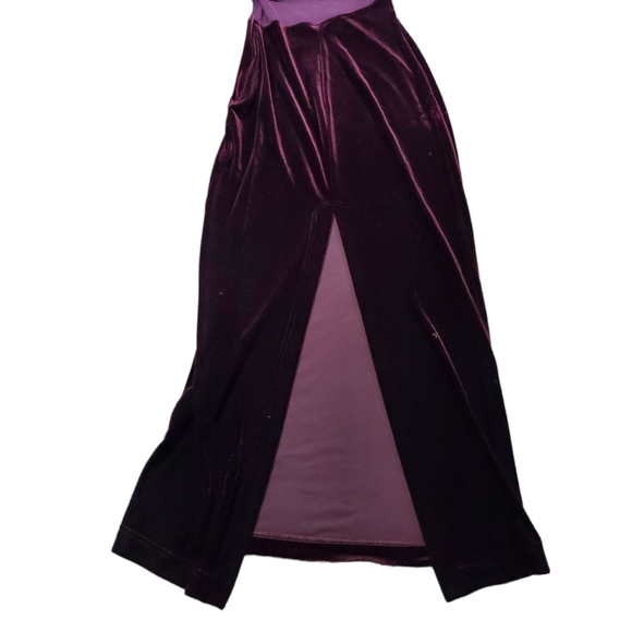 Plum Mesh illusion Cut Out Velvet Formal Evening Gown Dress Size 7-8 - Picture 10 of 10